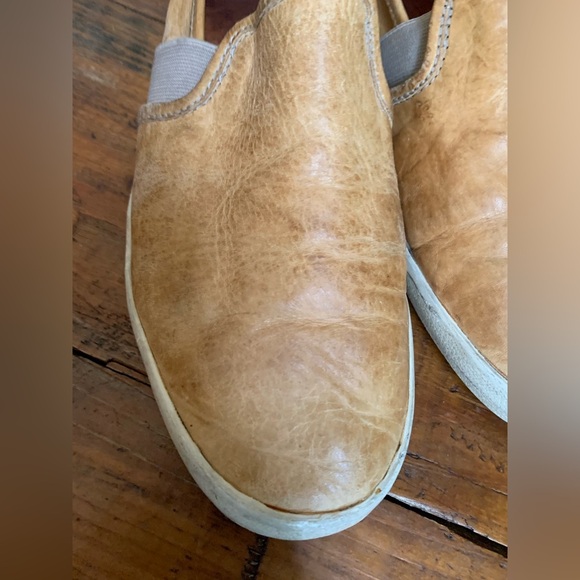 Frye leather loafers 
Slip ons - Picture 2 of 16